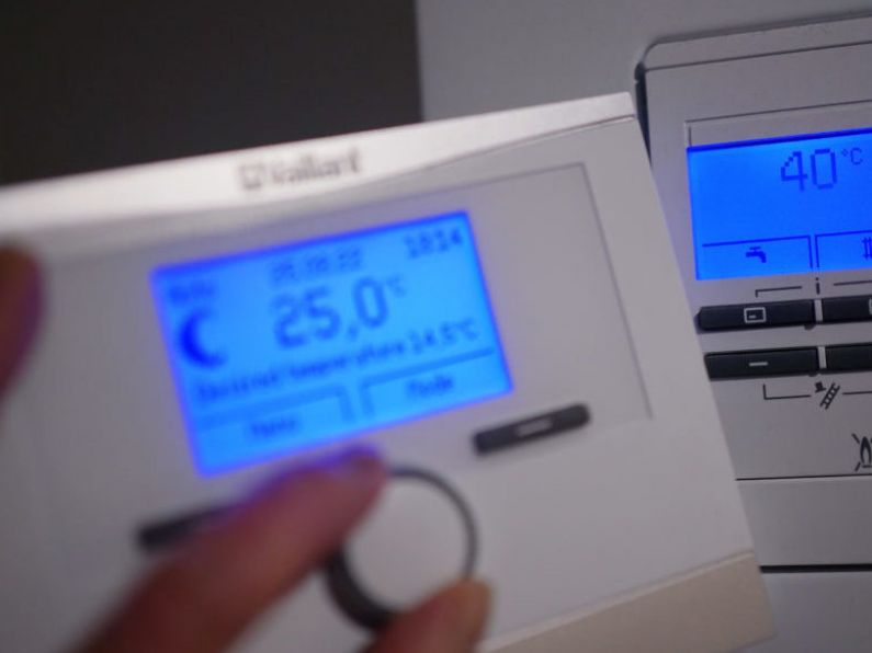 Fraction of homes with smart meters are using them correctly