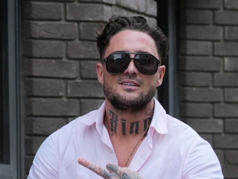 Stephen Bear ordered to pay back profits from sharing private sex tape