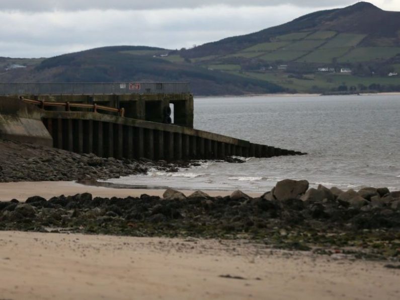 Man dies after car enters water at Buncrana pier