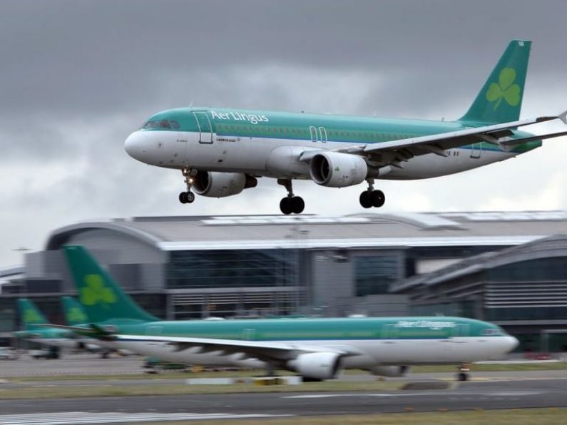 Aer Lingus pilots will not escalate strike as both sides agree to Monday meeting