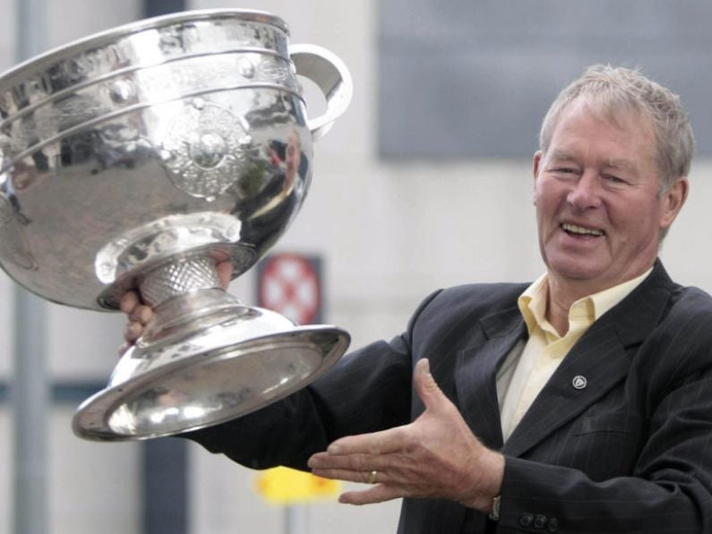 Mícheál Ó Muircheartaigh was like ‘grandfather’ of the nation, funeral hears