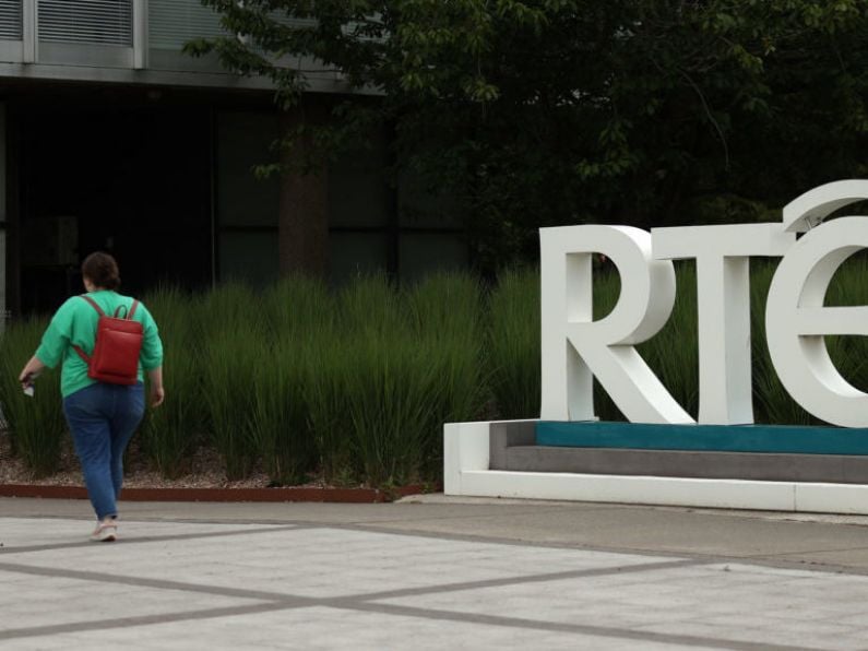 Catherine Martin denies writing RTÉ ‘blank cheque’ after €725m funding plans announced