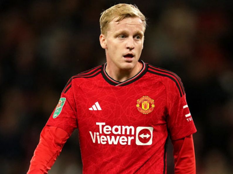 Man Utd's Donny van de Beek joins Eintracht Frankfurt