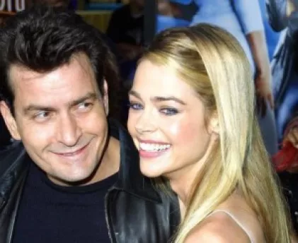 charlie-sheen-and-denise-richards-in-2002