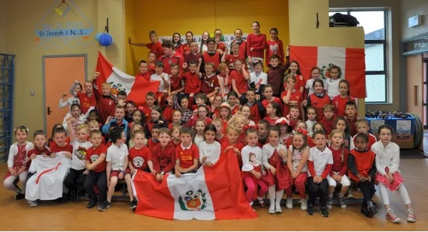 'Ole, ole!' turns to 'Arriba Peru!' as Donegal village adopts Peru for World Cup