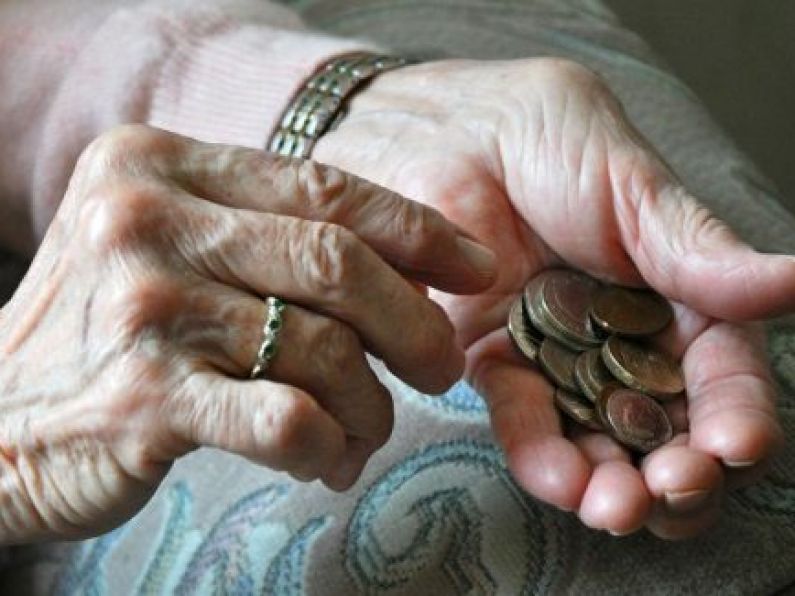 Thieves target 87-year-old woman with dementia in fraud scam