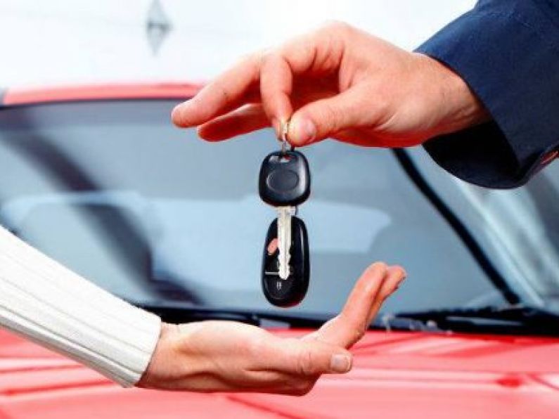 Almost one in five motorists admit locking keys in car