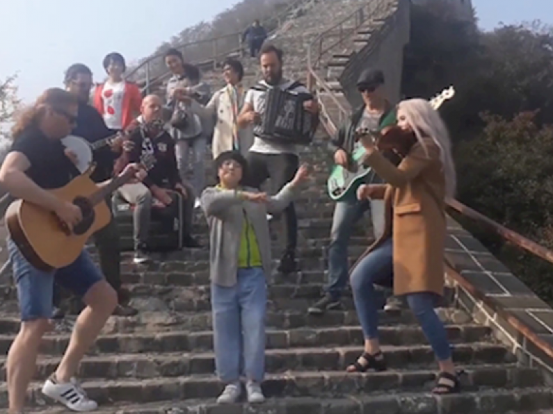 WATCH: An Irish trad session broke out on the Great Wall of China and it looks deadly