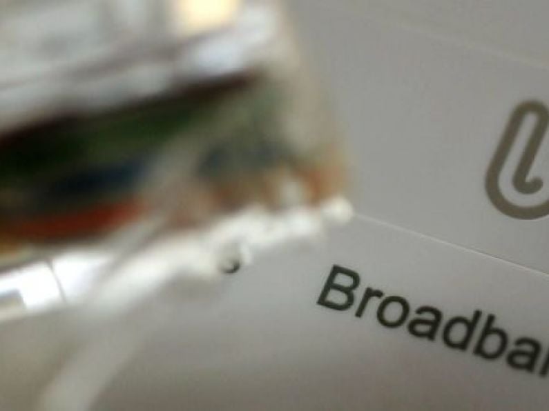 Junior communications minister confident broadband plan tendering process will continue