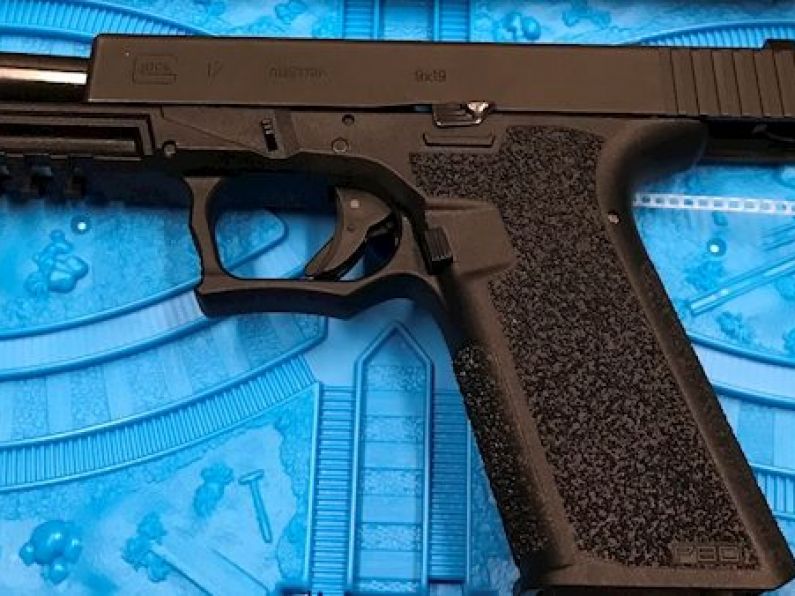 Three people released without charge by Gardaí who intercept three Glock guns in the post