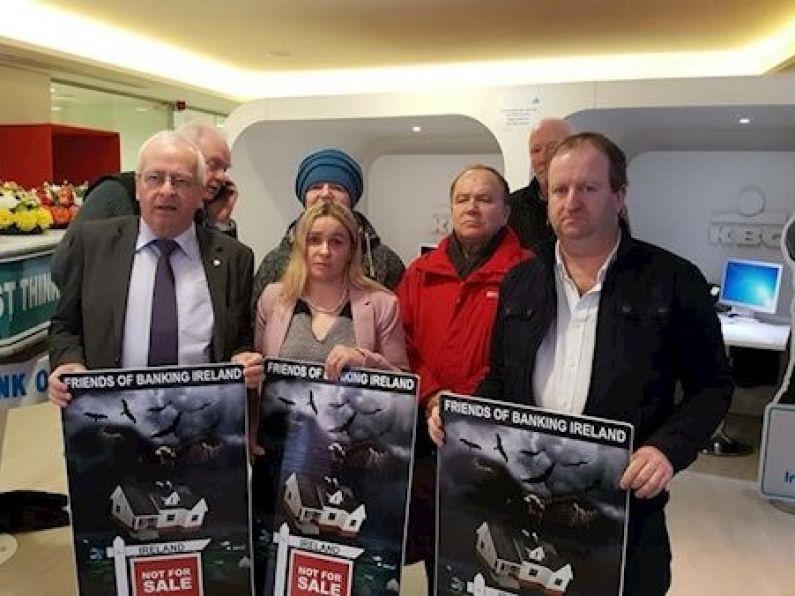 TDs occupying bank in Dublin over Roscommon eviction