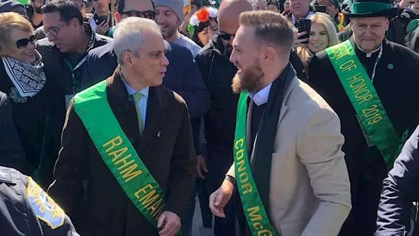 Leo Varadkar marches alongside Conor McGregor at Chicago St Patrick’s Day parade
