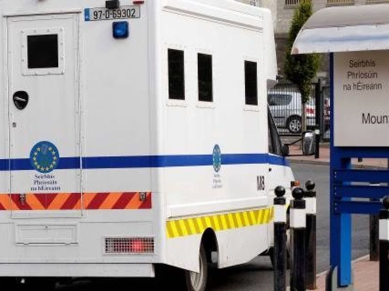 Manhunt underway after violent prisoner escapes from Dublin hospital