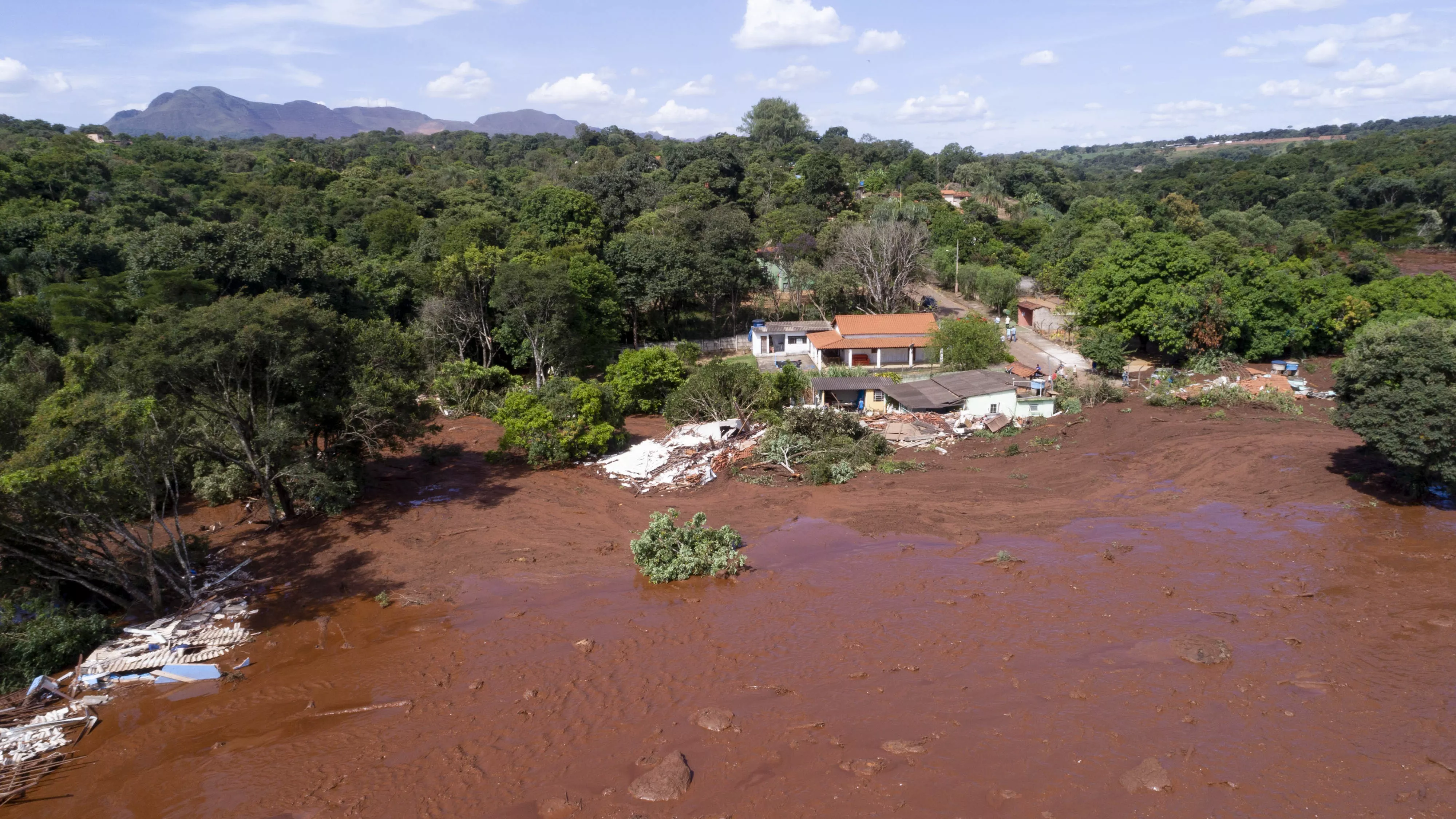 Latest: Nine dead and up to 300 people missing after Brazilian dam bursts