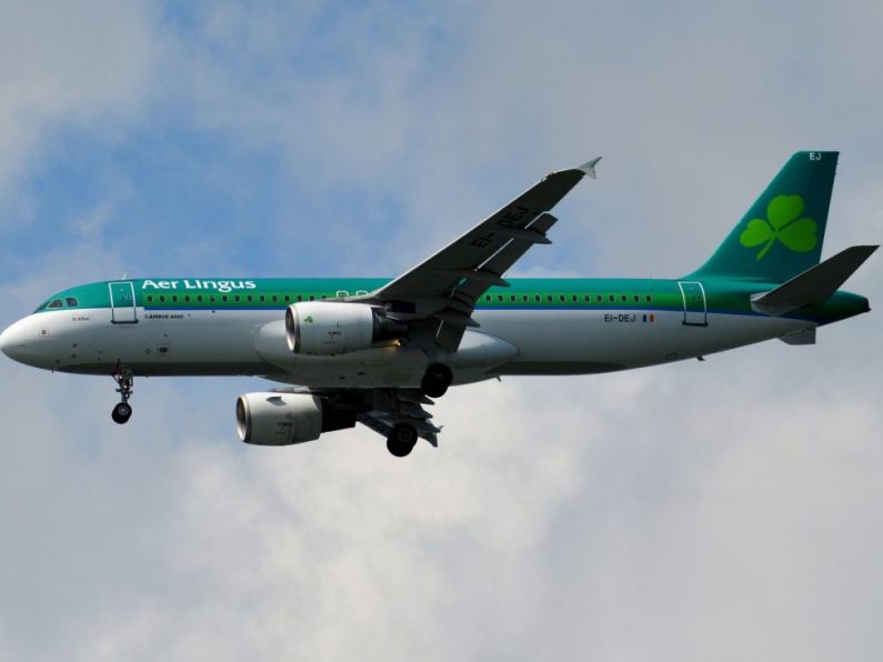 Two planes involved in near miss while taxiing at Dublin Airport