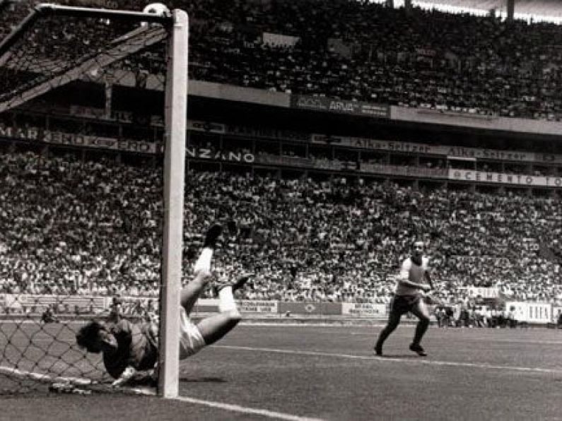 Former England goalkeeper Gordon Banks dies aged 81