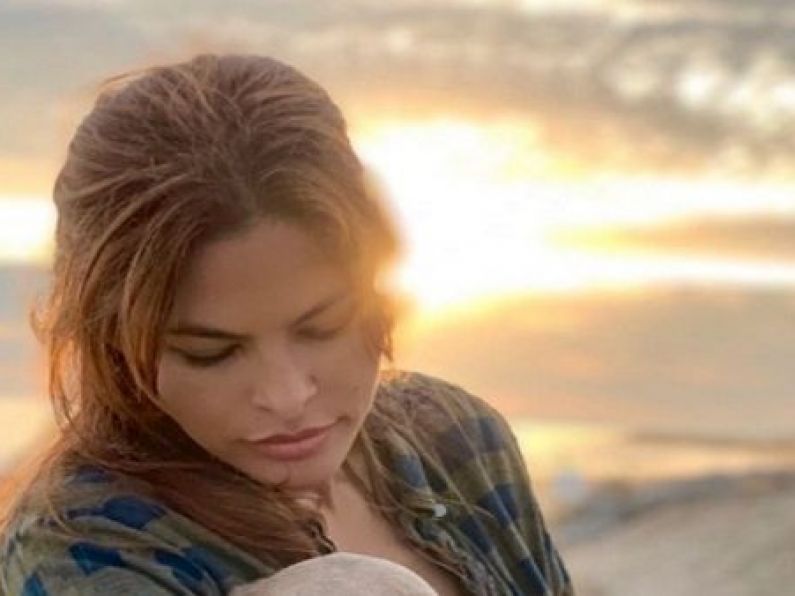 Ryan Gosling and Eva Mendes share picture of new addition to family