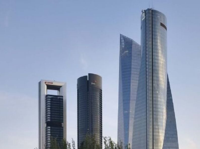Security threat prompts Madrid skyscraper evacuation