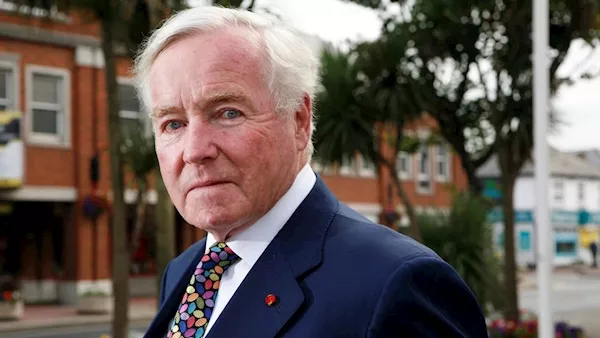 Business world pays tributes to 'giant of the retail world' Feargal Quinn