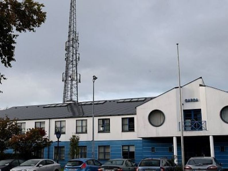 Garda car rammed in high-speed chase from Dublin to Portlaoise