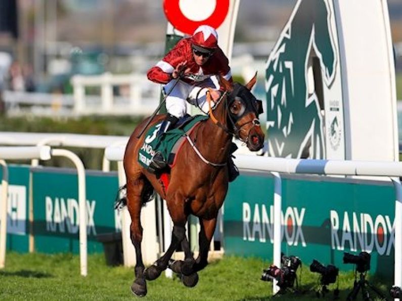 Tiger Roll retains Aintree Grand National with stunning performance