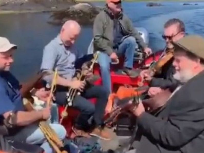 Watch: Trad session breaks out on a Kerry boat tour
