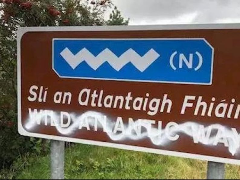 Donegal councillor encourages defacing of english signs in Gaeltacht