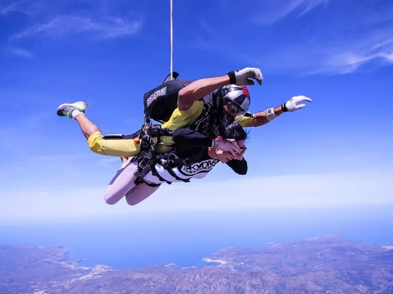 18 Carlow men set to fall from sky to raise funds for local man