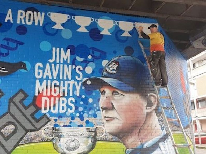 Jim Gavin brings Sam Maguire to 5-in-a-row mural unveiling in Dublin