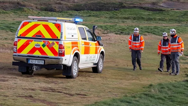 Man 'swept into sea by freak wave' in Clare fishing tragedy