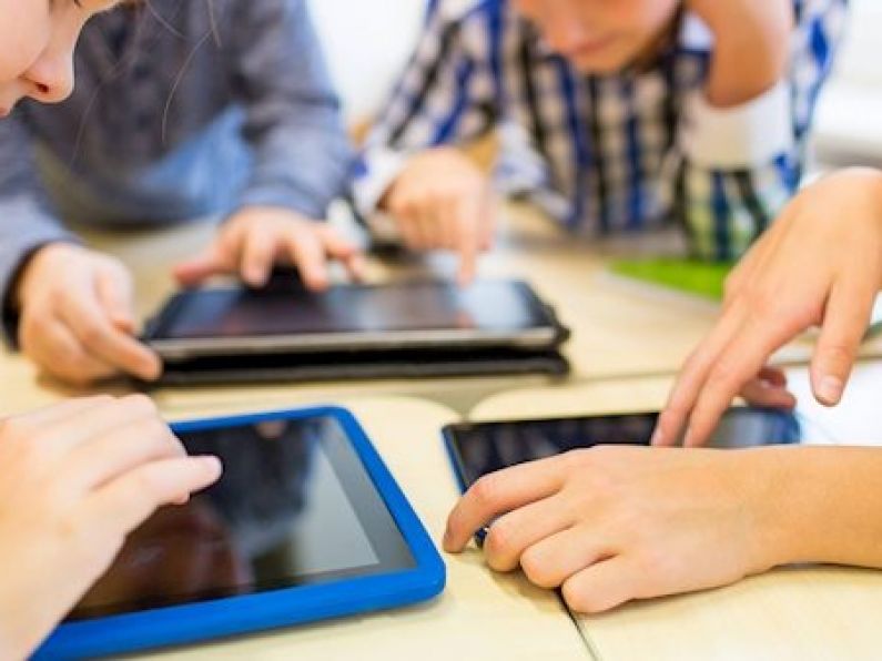 4/5 of South-East kids between 8 and 12 have social media accounts