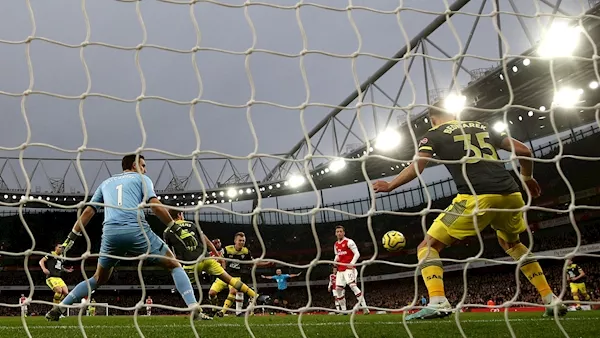 Arsenal steal point against Saints with late Lacazette strike