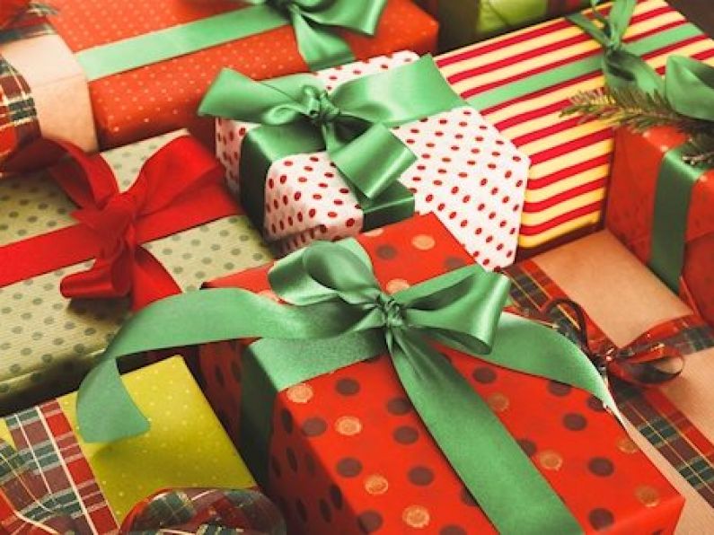 One in six people plan to spend more on Christmas presents this year