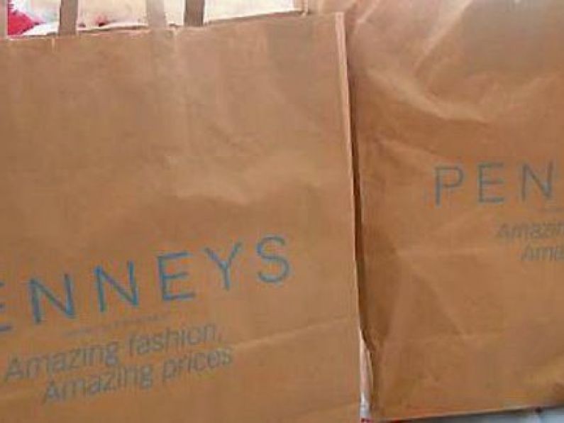Penney's withdraws €12 hip flask bracelet in response to shoppers' concerns