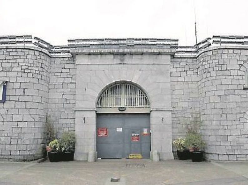 Early release for 200 inmates as part of emergency measures