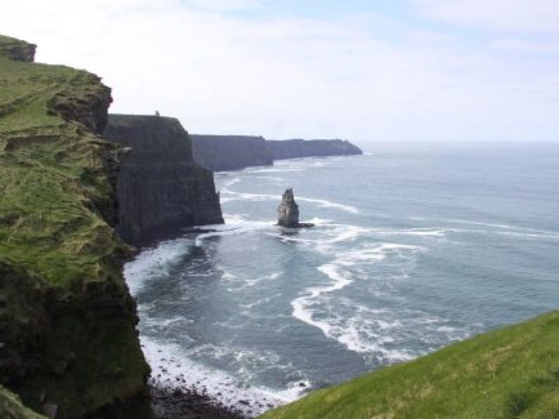 Coronavirus: Cliffs of Moher among the tourist attractions to close down
