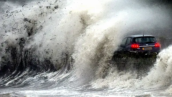 Storm Brendan: 'Gusts into the red just on the coast' in north-west; More than 30,000 without power