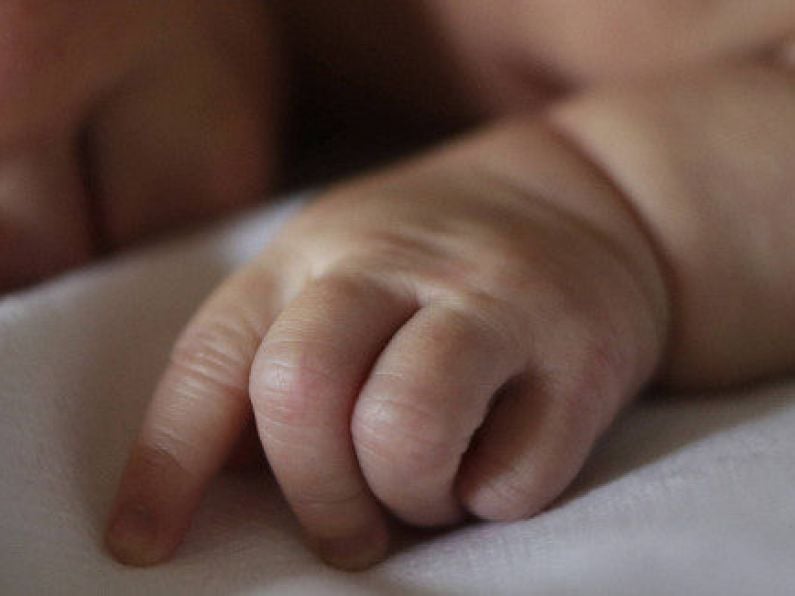 Infant left alone in city at night handed into Gardaí