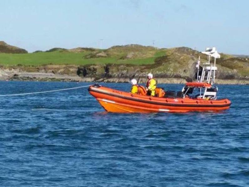 Kite surfer rescued by lifeboat in Galway Bay