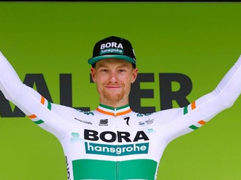 Who is Sam Bennett and what does the green jersey mean at Tour De France?
