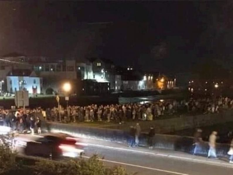 Hundreds gather in Galway city as Level Three threat looms