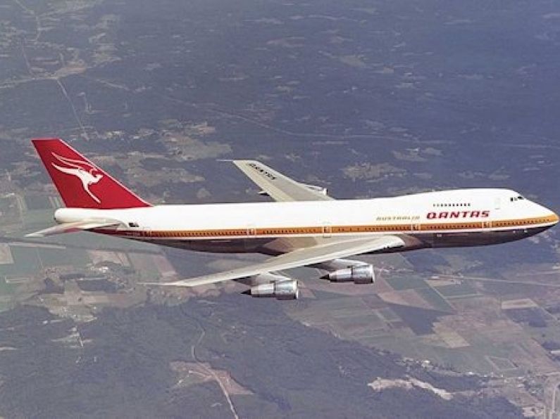 Qantas sells off fully-stocked 747 bar carts