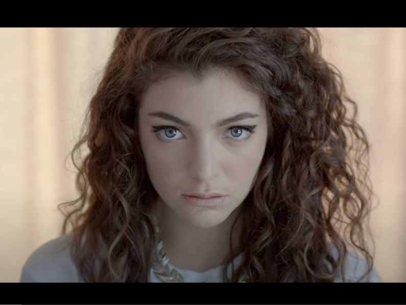 Lorde hints at releasing new music