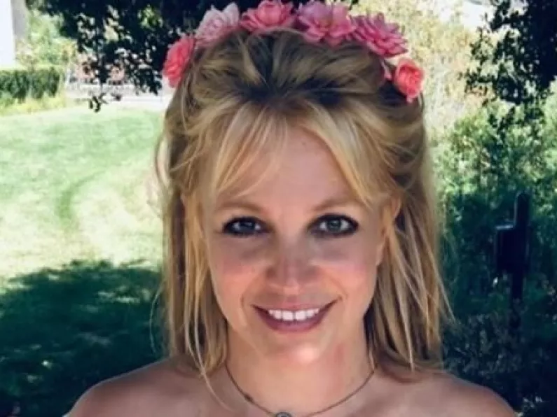 Britney Spears shares reason behind posting several topless photos
