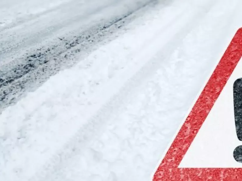 Extra care needed on the roads as snow falls across the South East