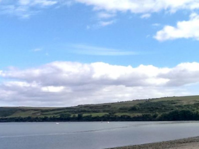 Recovery operation of fishing vessel from Waterford Estuary