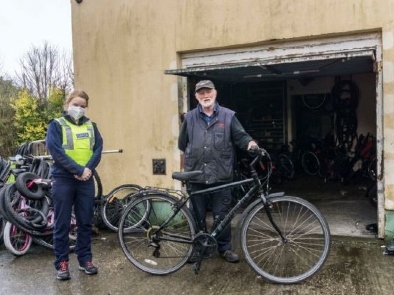 Stranded 81-year-old gets new bike thanks to Garda appeal