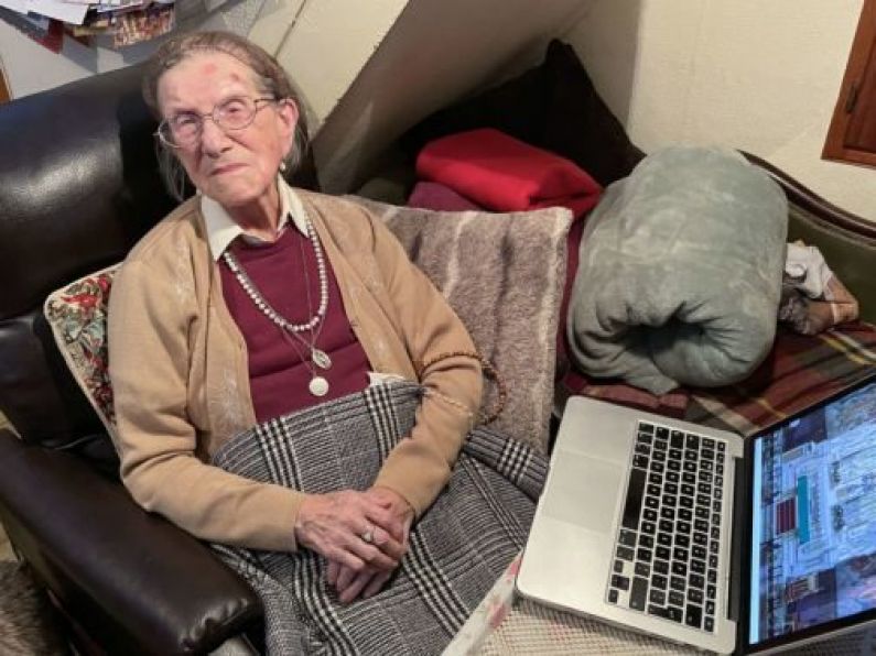 Irish granny (107) escapes lockdown to travel world... via virtual mass