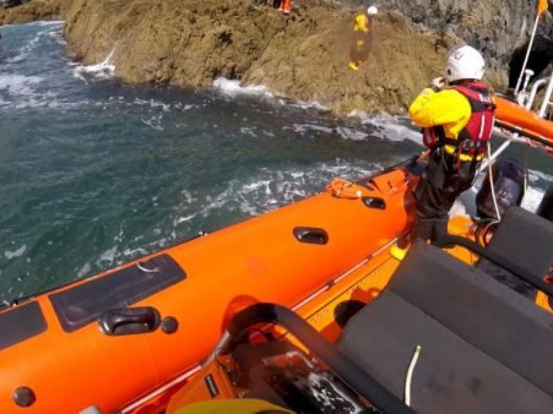 Three kayakers rescued from rocks on Co. Waterford coast