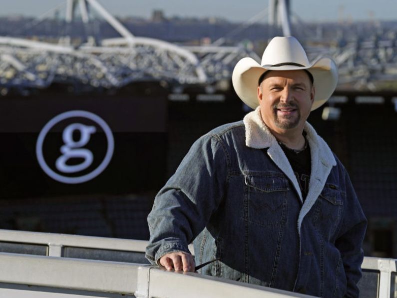 Garth Brooks tickets: Extra date added as nearly 300,000 queue online